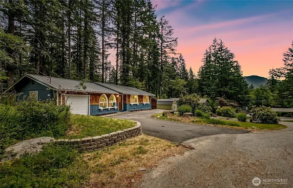 $700,000 | 16820 426th Avenue Southeast, North Bend, WA 98045