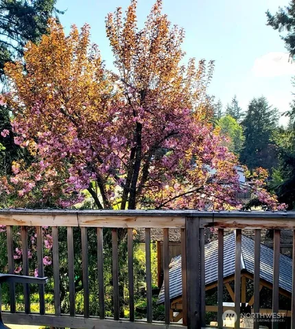 $598,000 | 20204 9th Avenue South, Des Moines, WA 98198