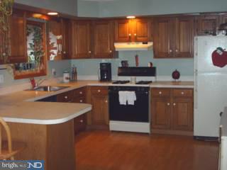 4 Winslow Road Sewell, NJ 08080 - Photo 2 of 6