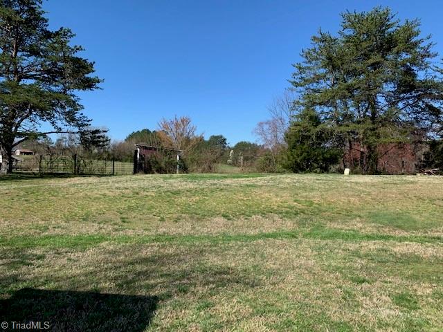 374 Belton Road Mount Airy, NC 27030 - Photo 8 of 9 Gallery Image 8