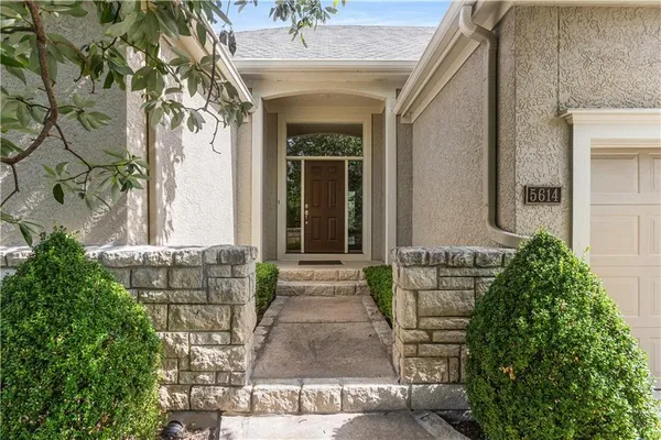 $849,000 | 5614 West 131st Terrace, Leawood, KS 66209