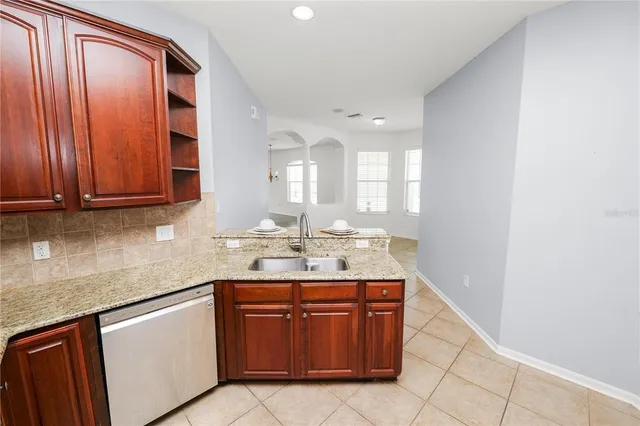 $2,400 | 11435 Cambray Creek Loop, Riverview, FL 33579