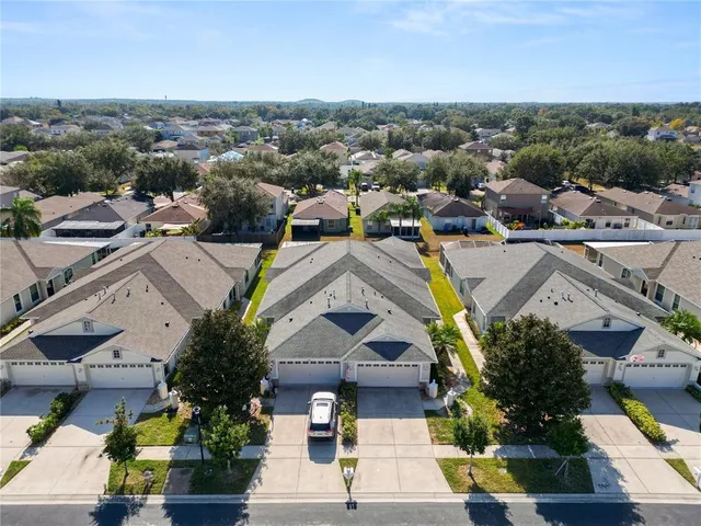 $2,400 | 11435 Cambray Creek Loop, Riverview, FL 33579