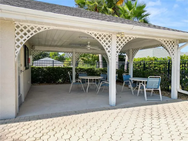 $2,400 | 11435 Cambray Creek Loop, Riverview, FL 33579