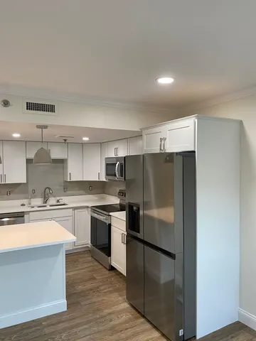 $3,999 | 33 Deer Street, Unit 507, Portsmouth, NH 03801