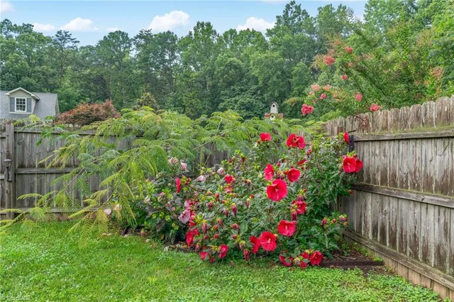 $199,900 | 6667 Doral Drive, Tobaccoville, NC 27050