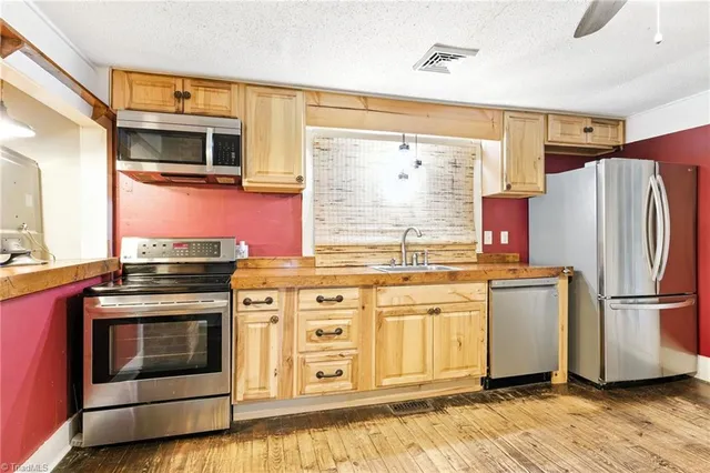 $199,900 | 6667 Doral Drive, Tobaccoville, NC 27050