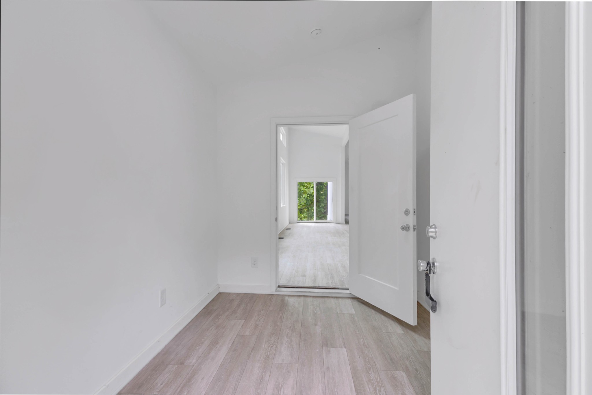 515 Big Branch Road Granville, TN 38564 - Photo 14 of 76 a view of room with window and hardwood floor