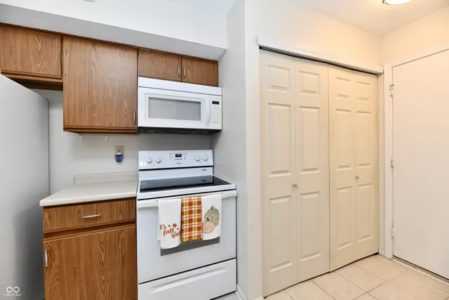 $179,000 | 9411 Wimbledon Court, Indianapolis, IN 46250