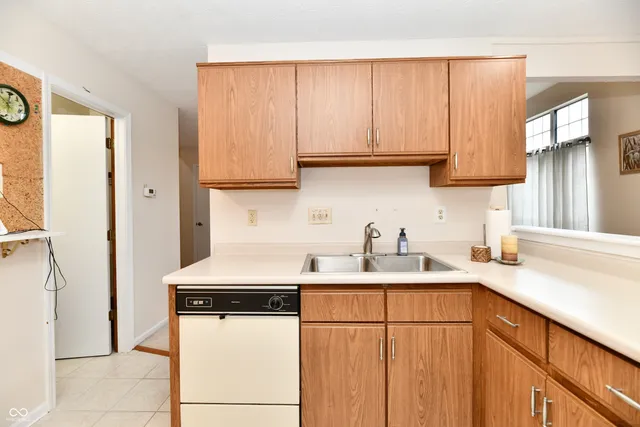 $179,000 | 9411 Wimbledon Court, Indianapolis, IN 46250