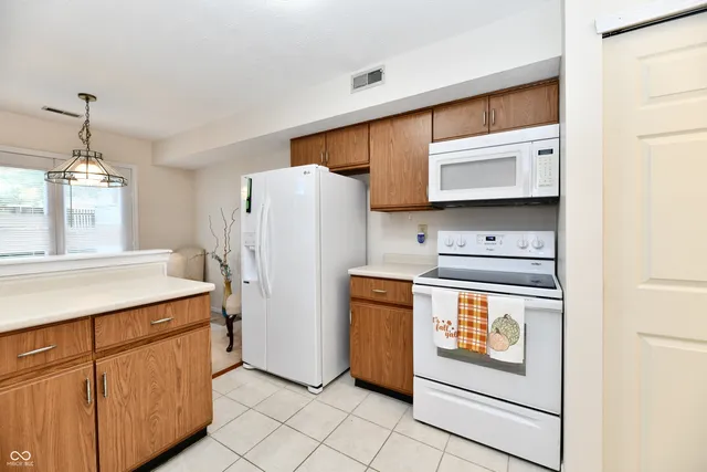 $179,000 | 9411 Wimbledon Court, Indianapolis, IN 46250