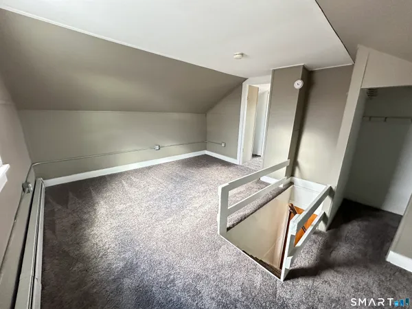 $2,250 | 40 Oak Street, Unit 1, Windsor Locks, CT 06096