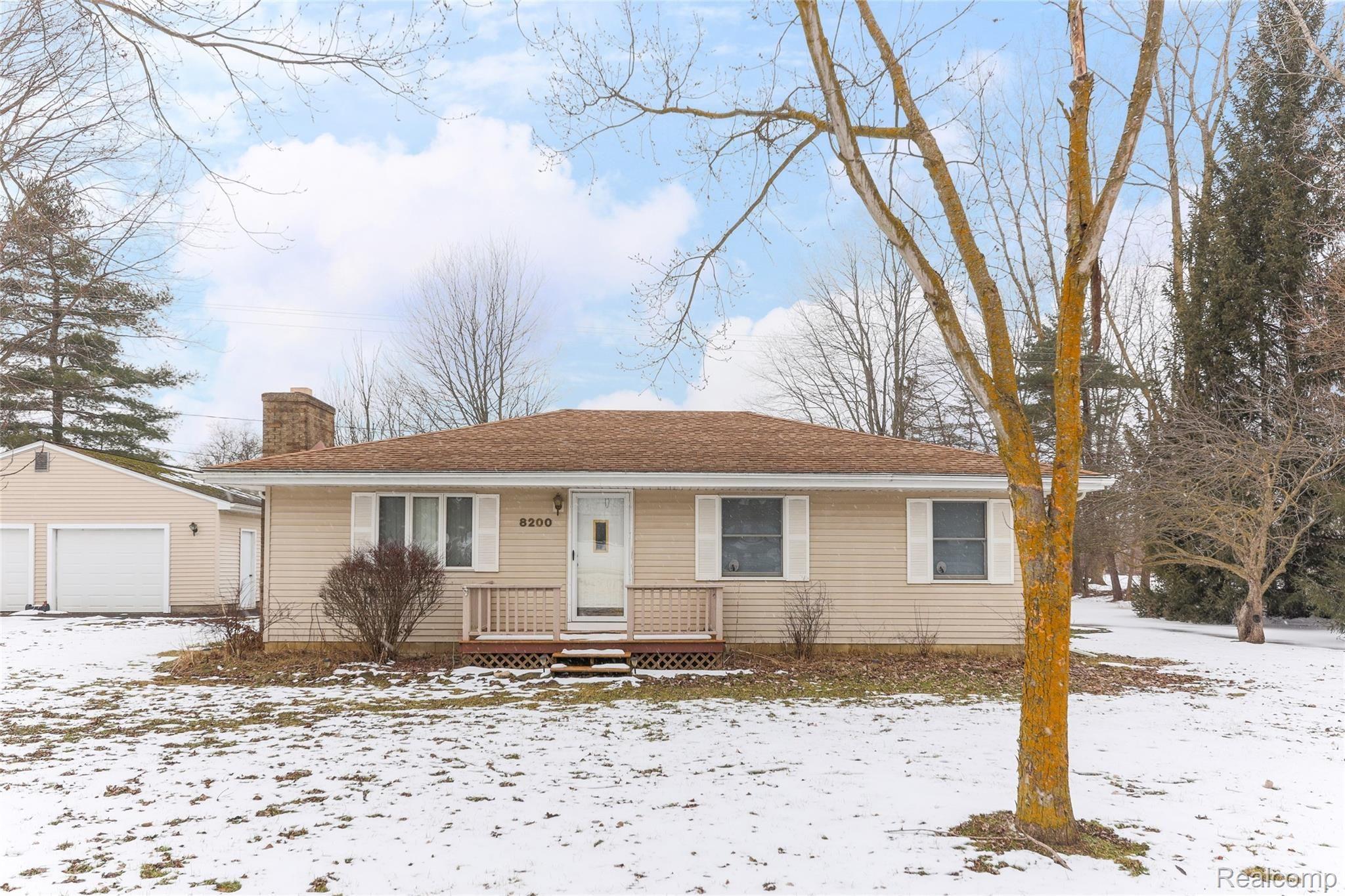8200 Grossman Road Manchester, MI 48158 - Photo 2 of 26 FrontCloseup.jpg