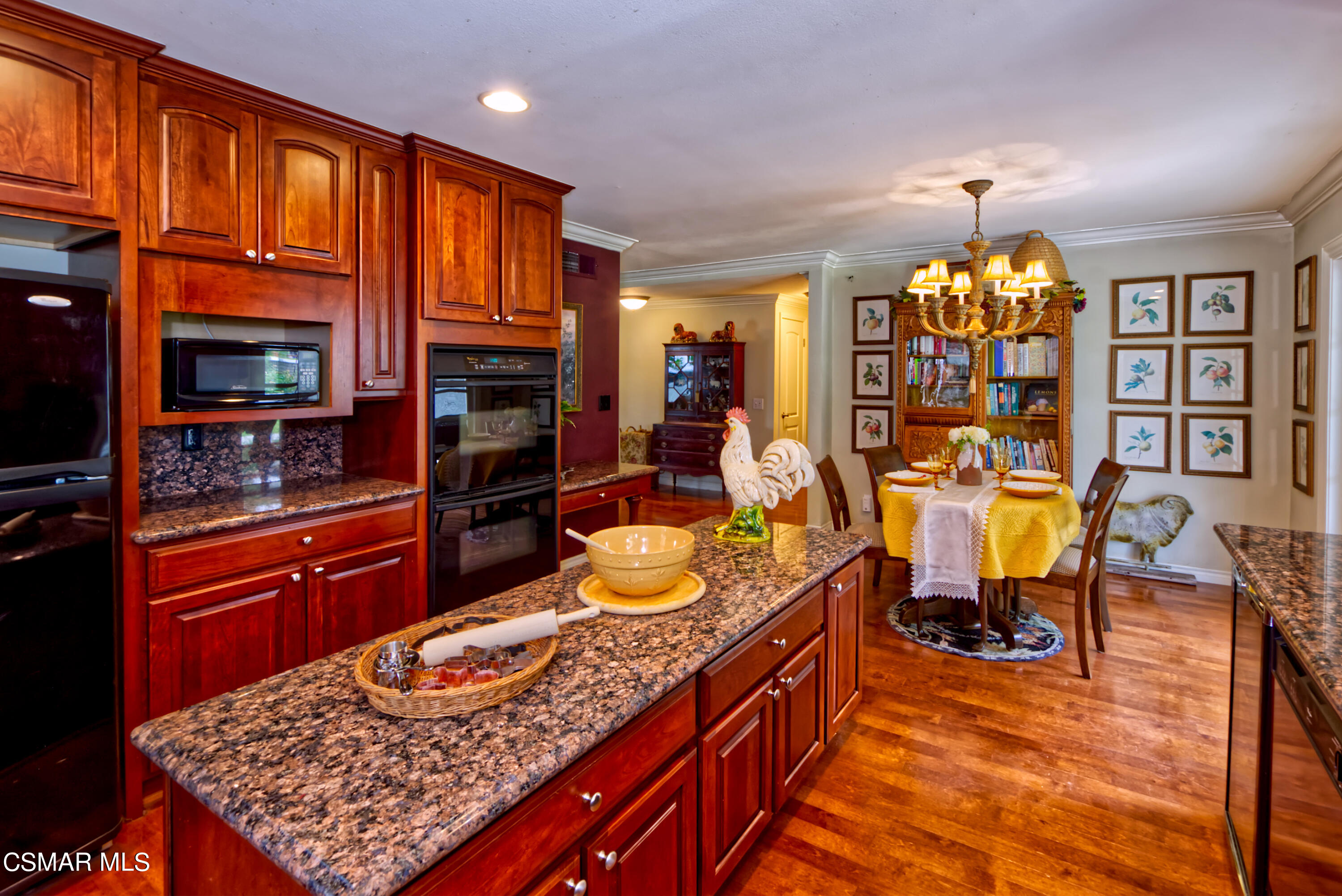 4888 Mira Sol Drive Moorpark, CA 93021 - Photo 12 of 39 a kitchen with granite countertop lots of counter top space
