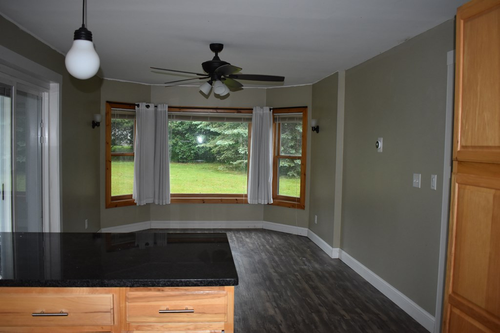 431 Point Au Roche Road Plattsburgh, NY 12901 - Photo 10 of 25 Gallery Image 10