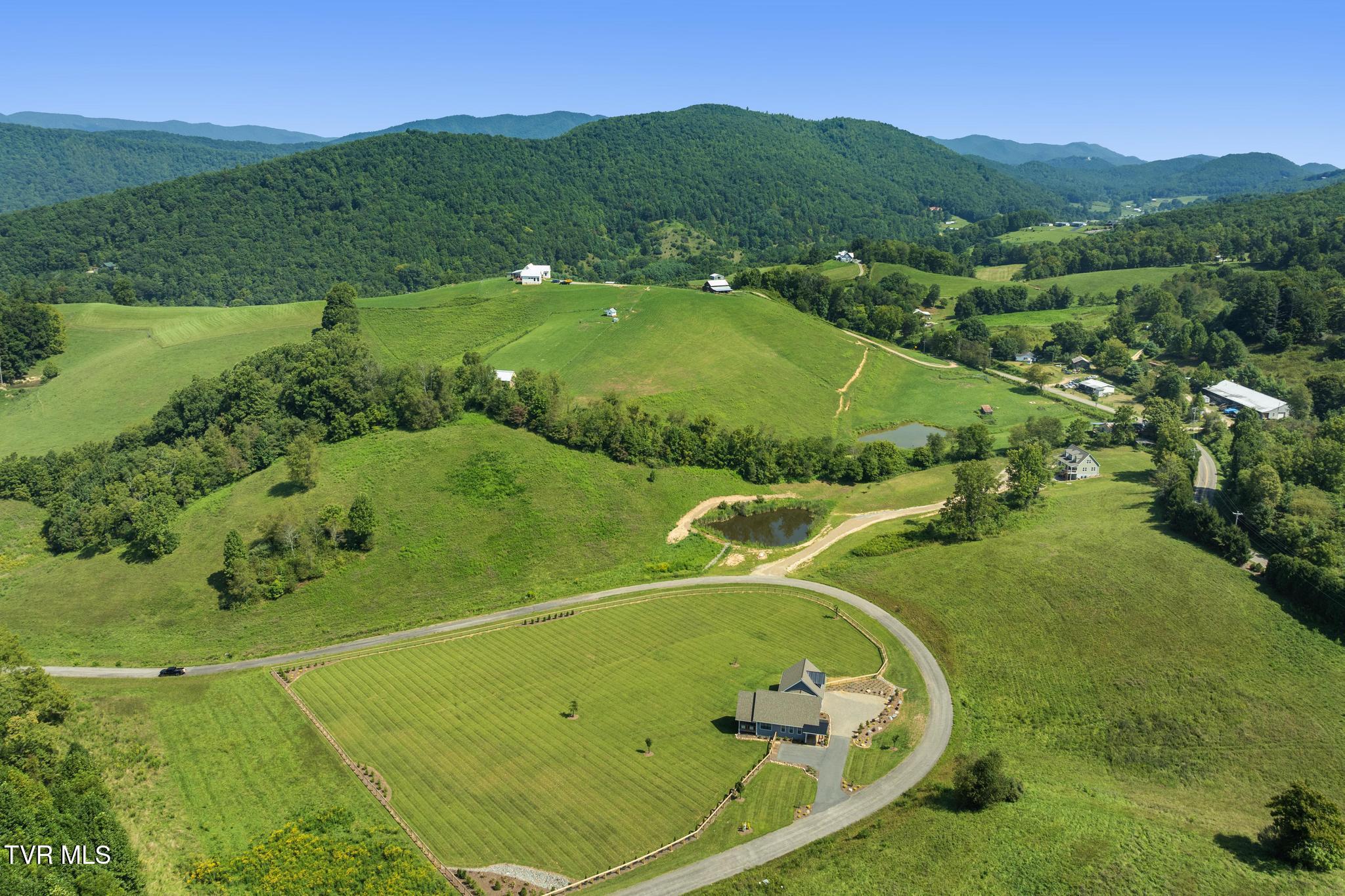 306 Silver Oak Trail Butler, TN 37640 - Photo 48 of 54 Aerial view