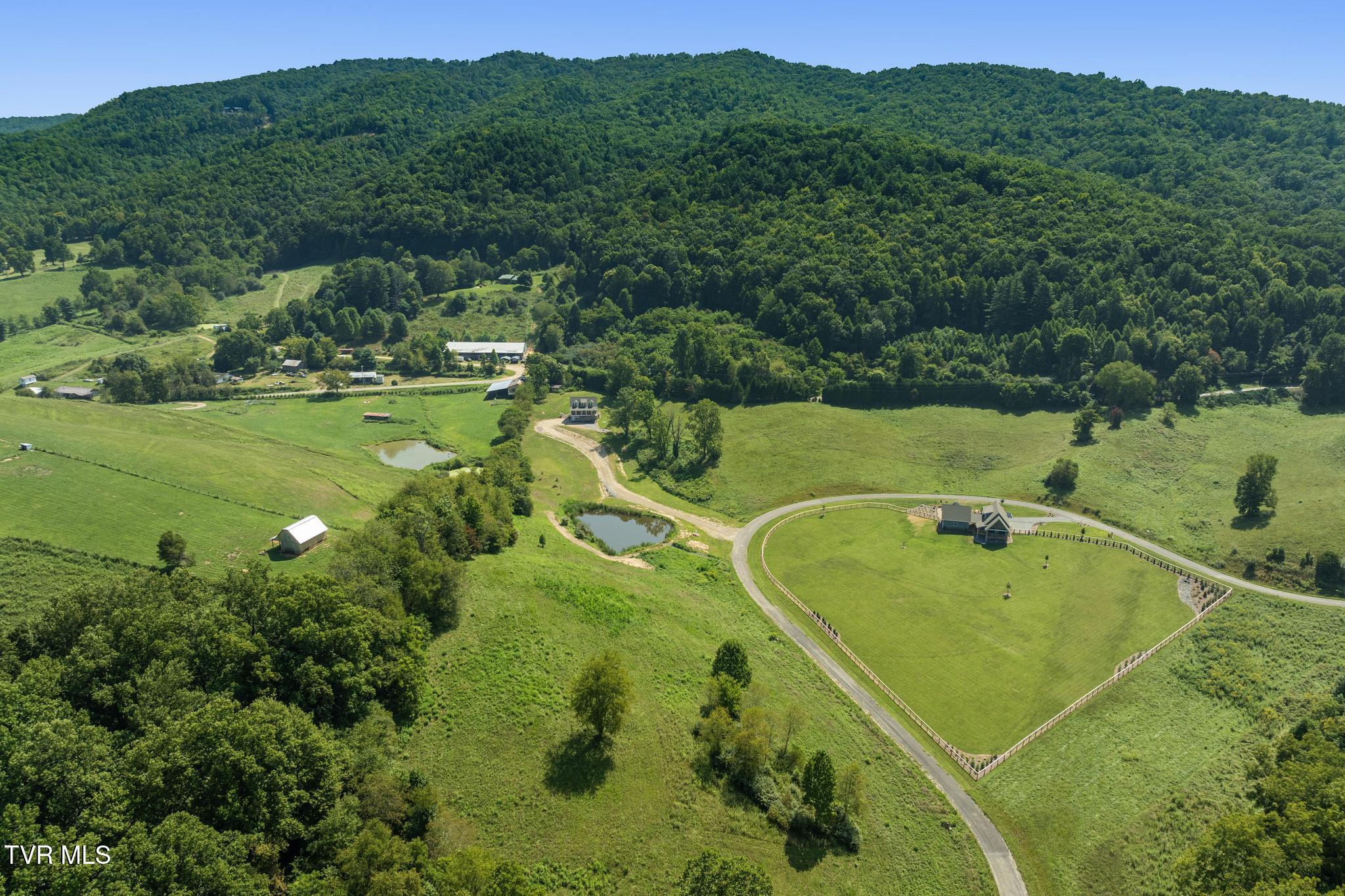 306 Silver Oak Trail Butler, TN 37640 - Photo 49 of 54 Aerial view