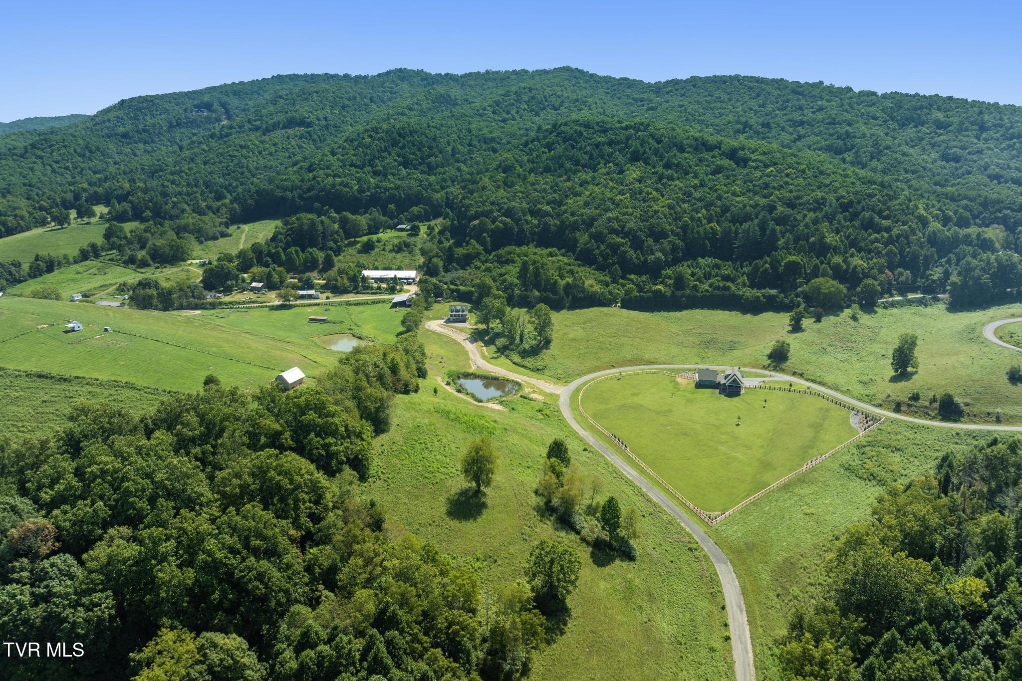 306 Silver Oak Trail Butler, TN 37640 - Photo 50 of 54 Aerial view