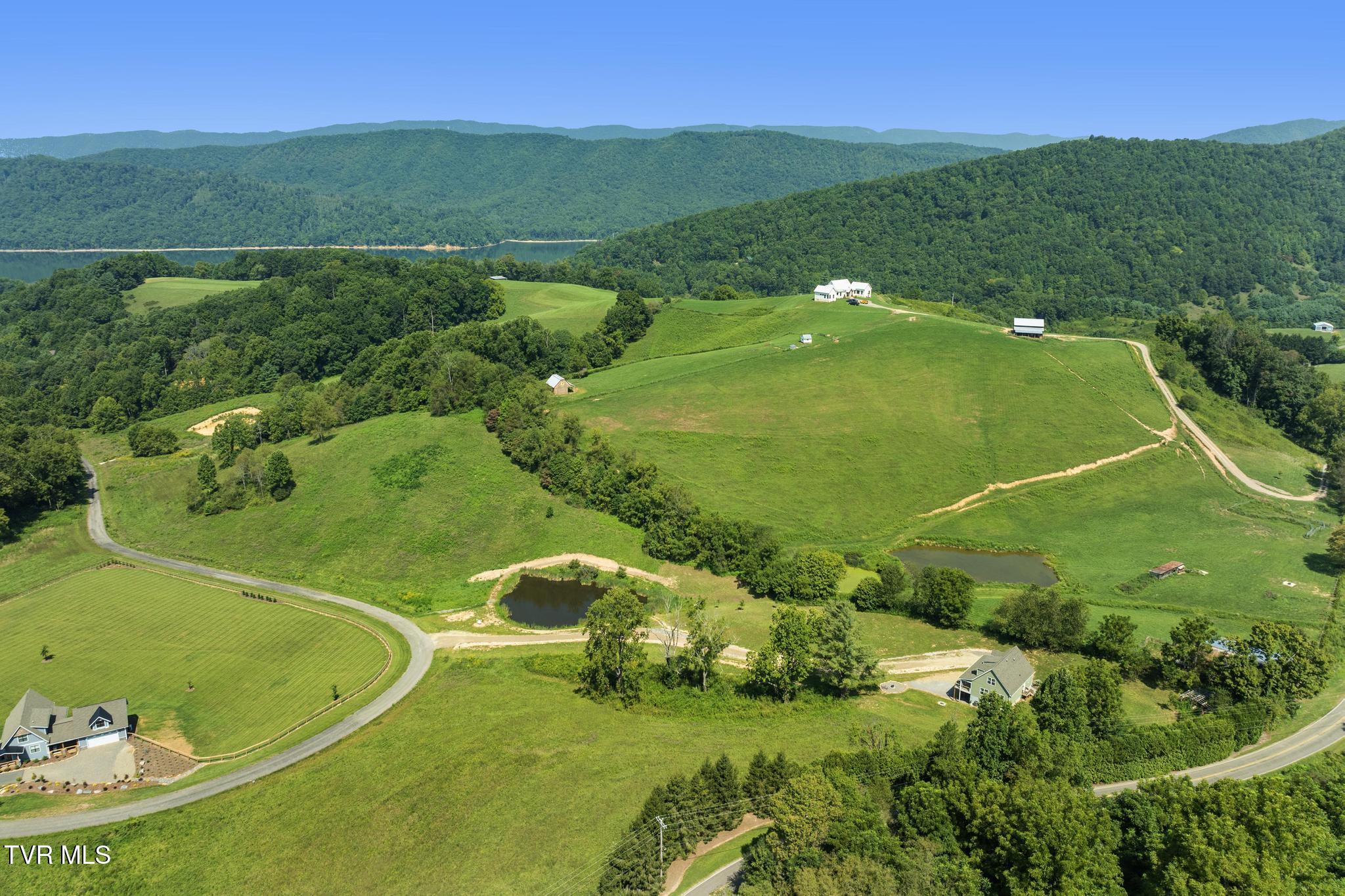 306 Silver Oak Trail Butler, TN 37640 - Photo 51 of 54 Aerial view