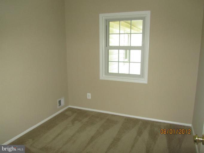 5412 Ives Place Springfield, VA 22151 - Photo 9 of 11 Bedroom