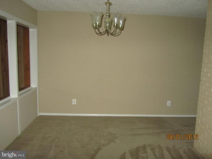 5412 Ives Place Springfield, VA 22151 - Photo 10 of 11 Dining Room