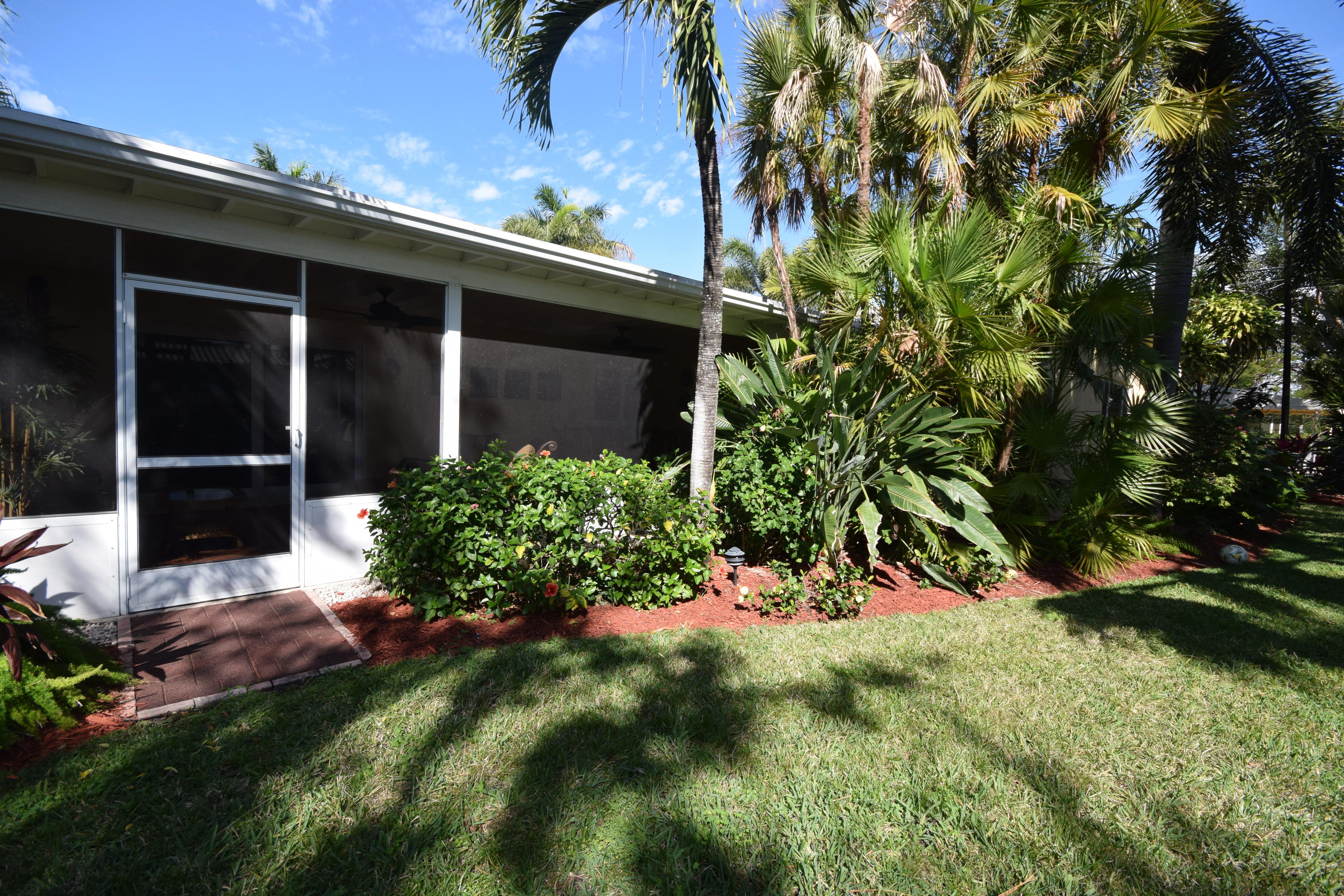 2460 Northeast 4th Court Boca Raton, FL 33431 - Photo 4 of 23 Backyard