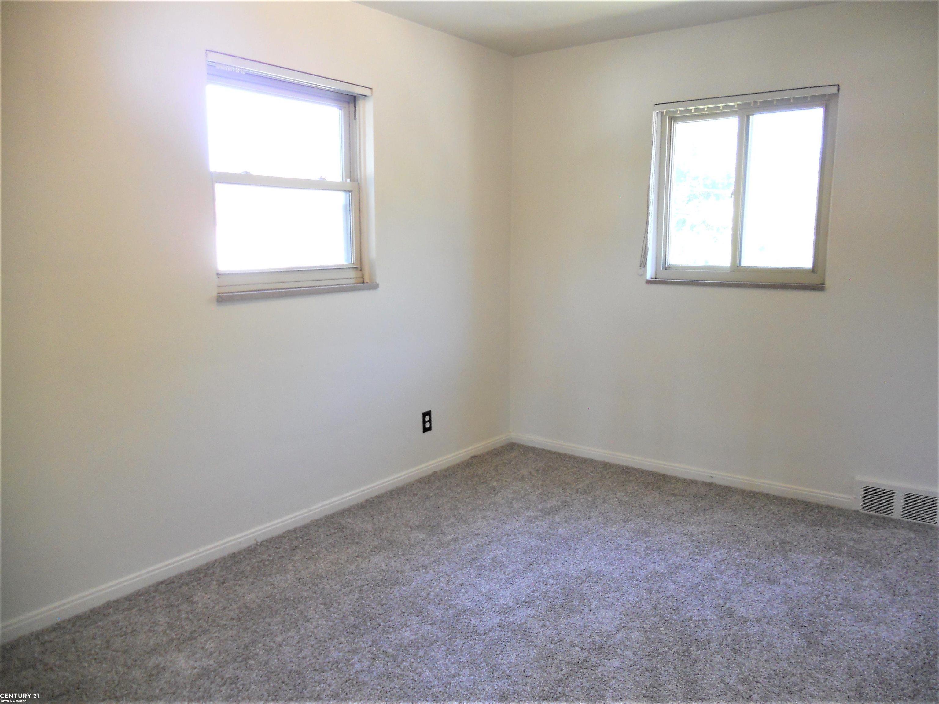 17455 East Eleven Mile Road, Unit A Roseville, MI 48066 - Photo 15 of 27