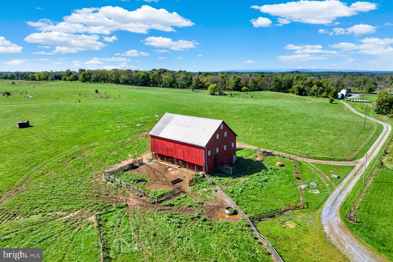 846 Pierce Road Berryville, VA 22611 - Photo 25 of 137