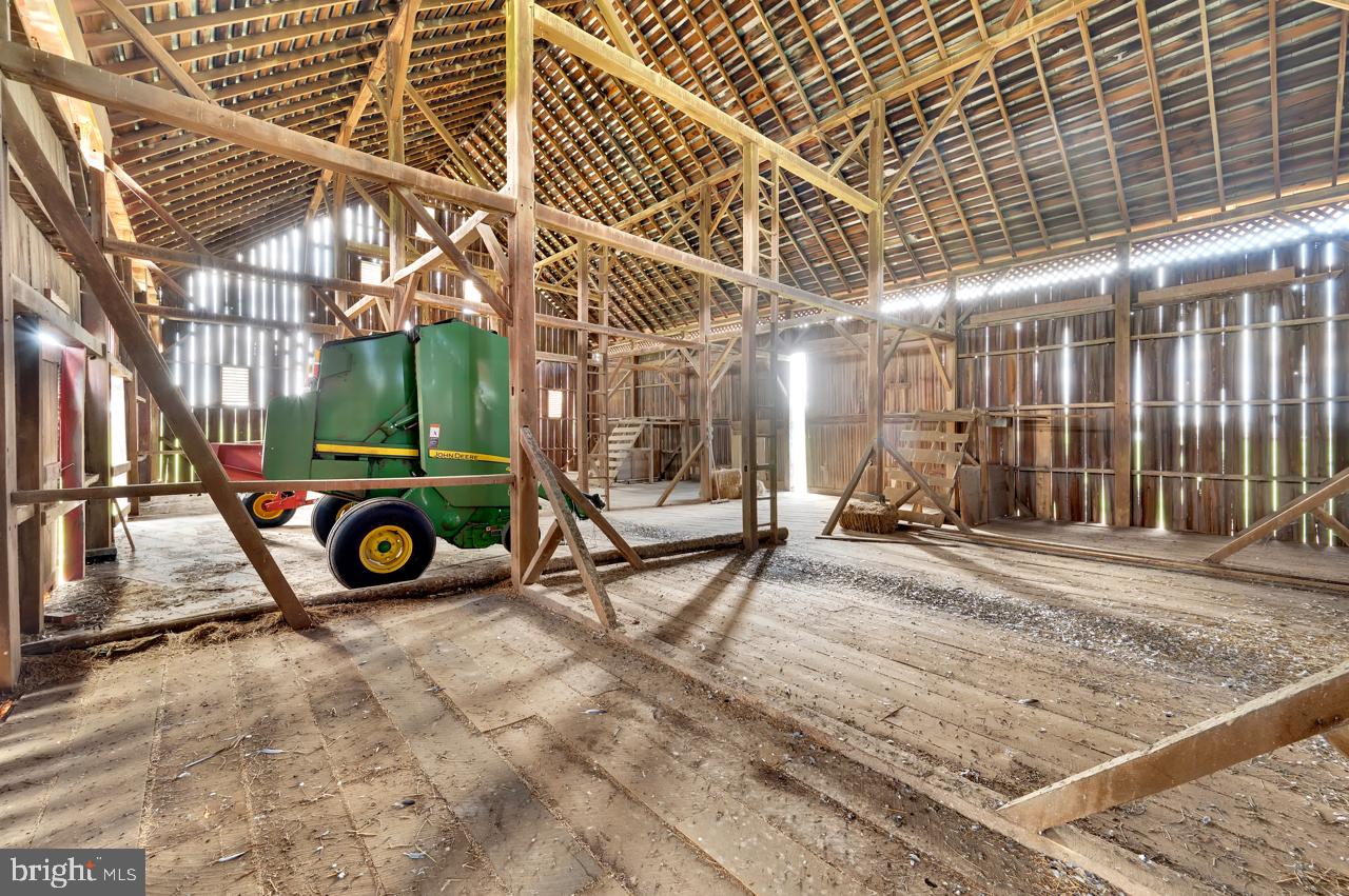 846 Pierce Road Berryville, VA 22611 - Photo 93 of 137 HUGE BARN