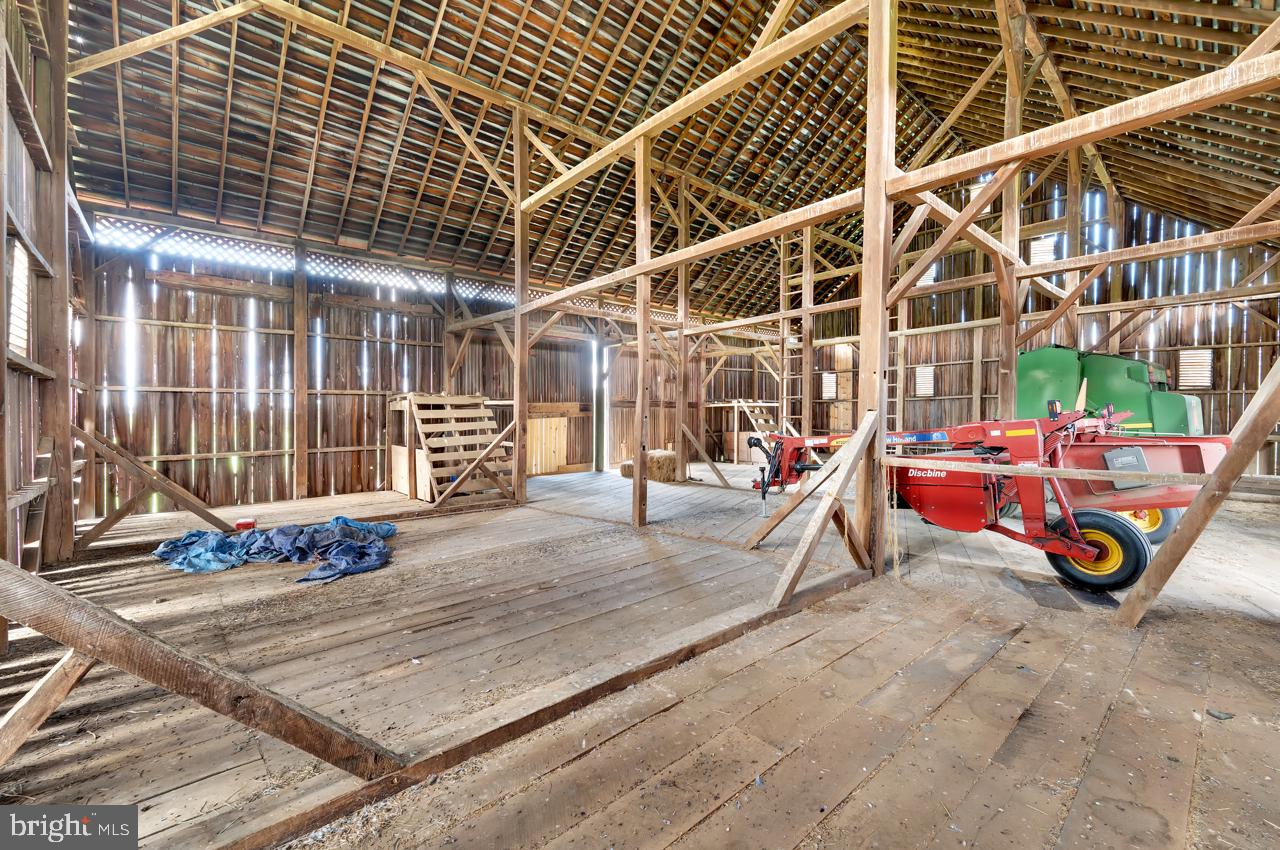 846 Pierce Road Berryville, VA 22611 - Photo 96 of 137 HUGE BARN