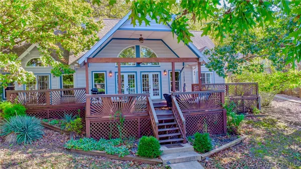 $674,900 | 699 Swaying Oak Drive, Roach, MO 65787