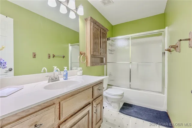 $699,900 | 699 Swaying Oak Drive, Roach, MO 65787