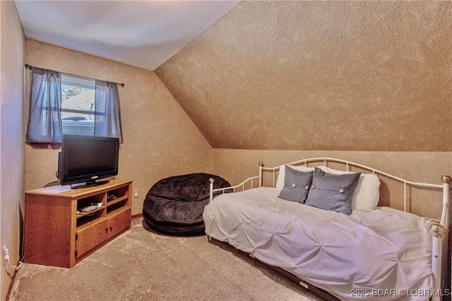 $699,900 | 699 Swaying Oak Drive, Roach, MO 65787