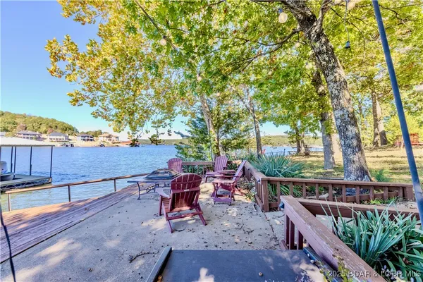 $674,900 | 699 Swaying Oak Drive, Roach, MO 65787
