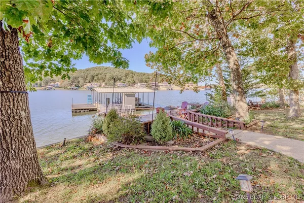 $674,900 | 699 Swaying Oak Drive, Roach, MO 65787