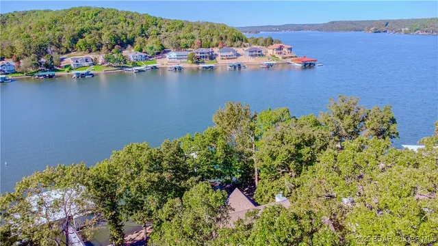 $699,900 | 699 Swaying Oak Drive, Roach, MO 65787