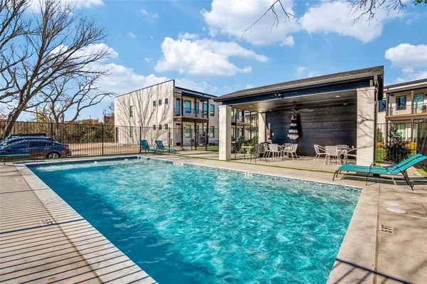 $1,425 | 408 Martin Luther King Junior Boulevard, Unit 103, Waxahachie, TX 75165