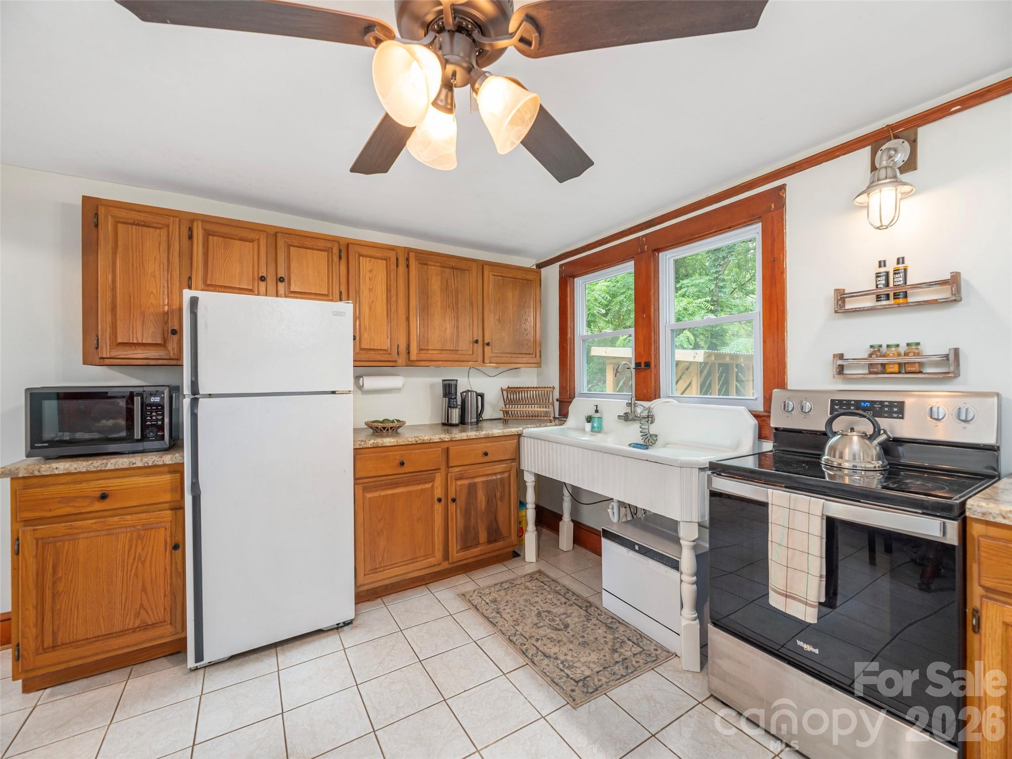 5249 Old Clyde Road Clyde, NC 28721 - Photo 10 of 40