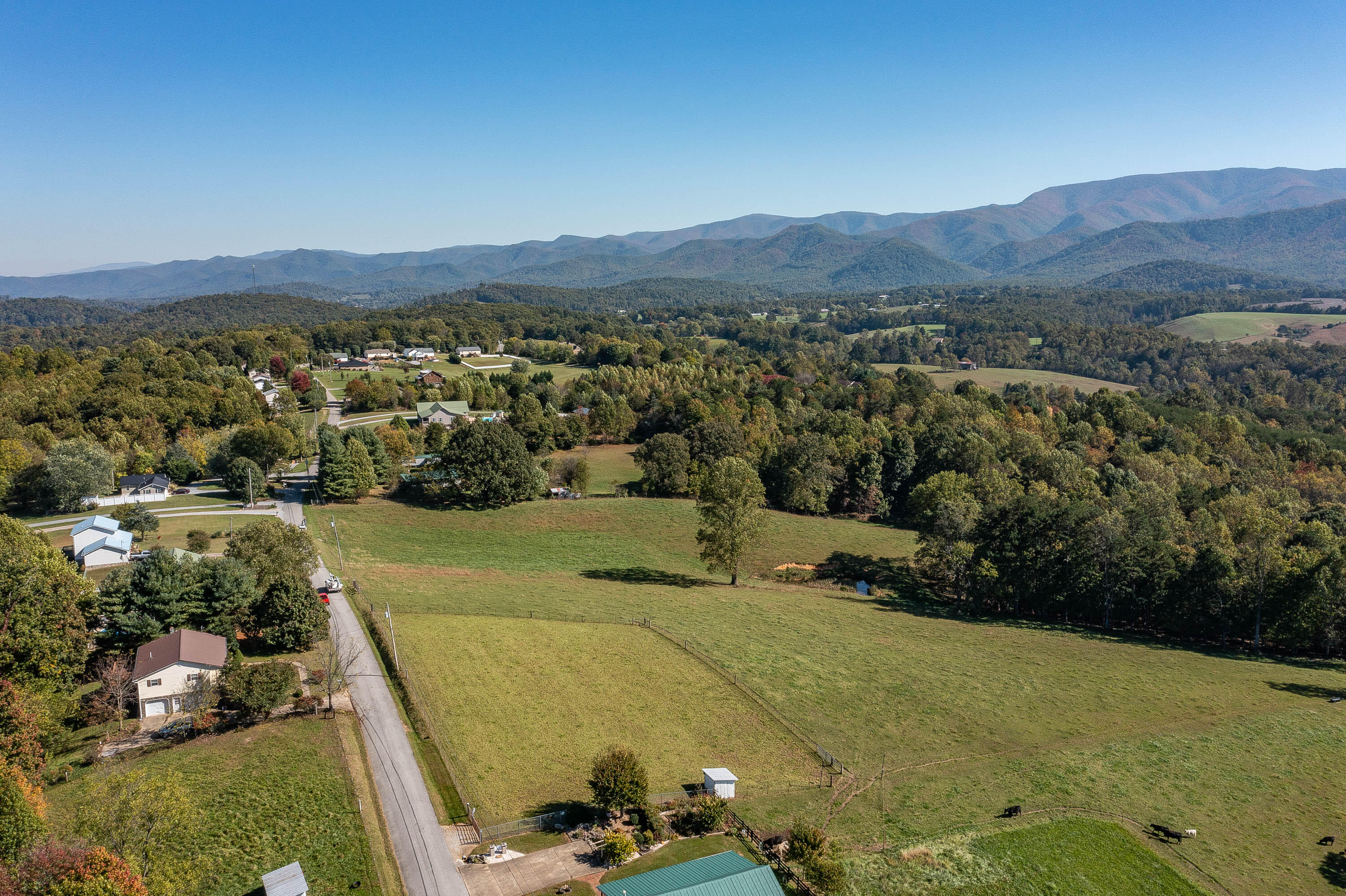 645 Keller Road Afton, TN 37616 - Photo 42 of 44 645 Keller Rd-15