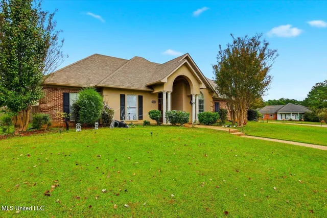 $365,000 | 2008 Brookstone Place, Brandon, MS 39042