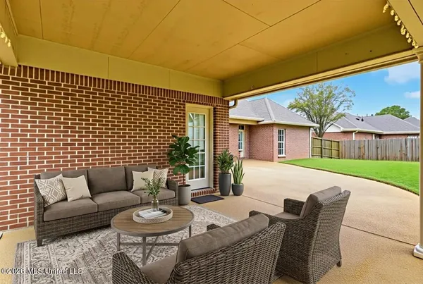 $365,000 | 2008 Brookstone Place, Brandon, MS 39042