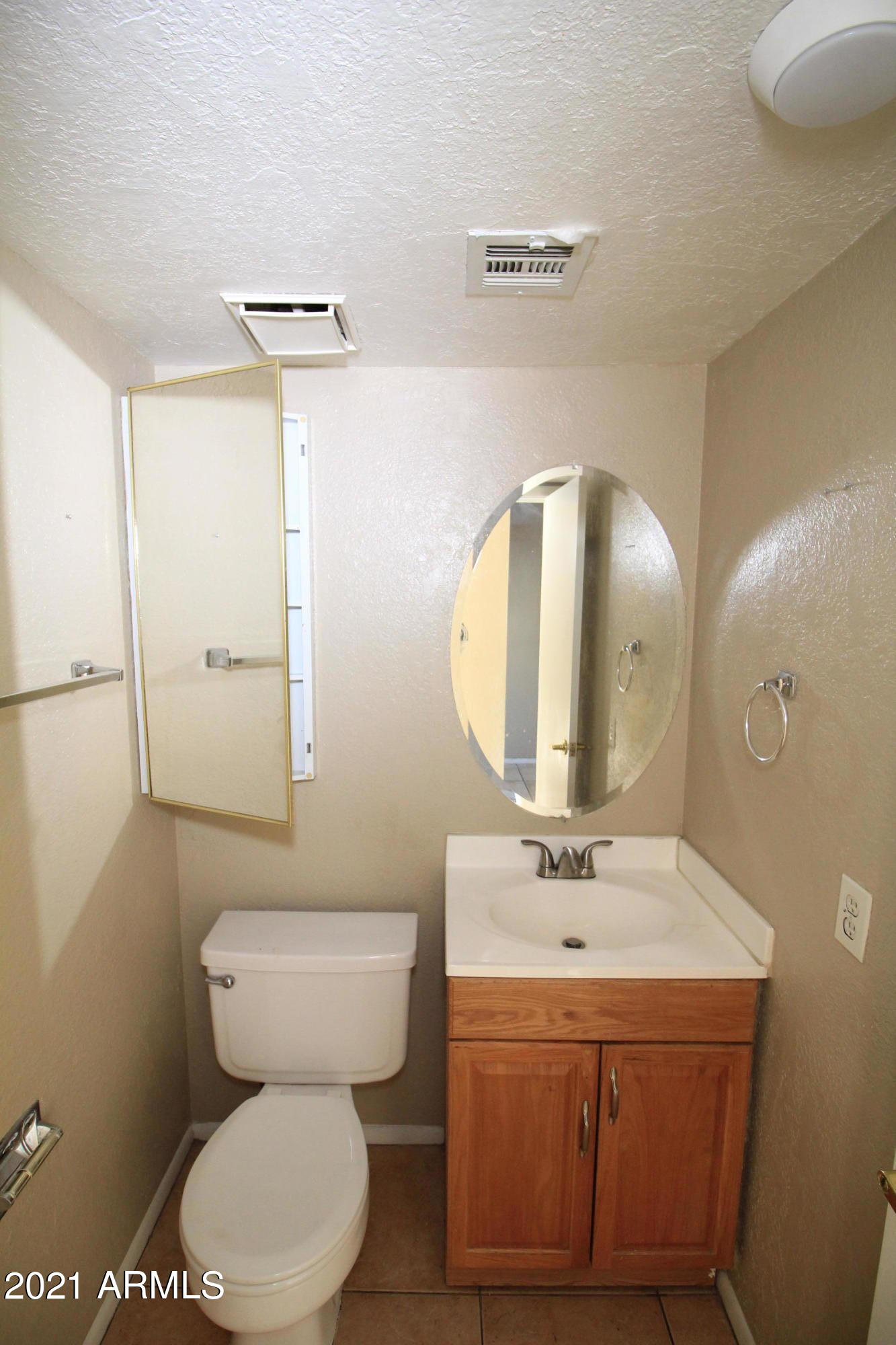 9228 North 7th Avenue, Unit 3 Phoenix, AZ 85021 - Photo 5 of 14 Bathroom