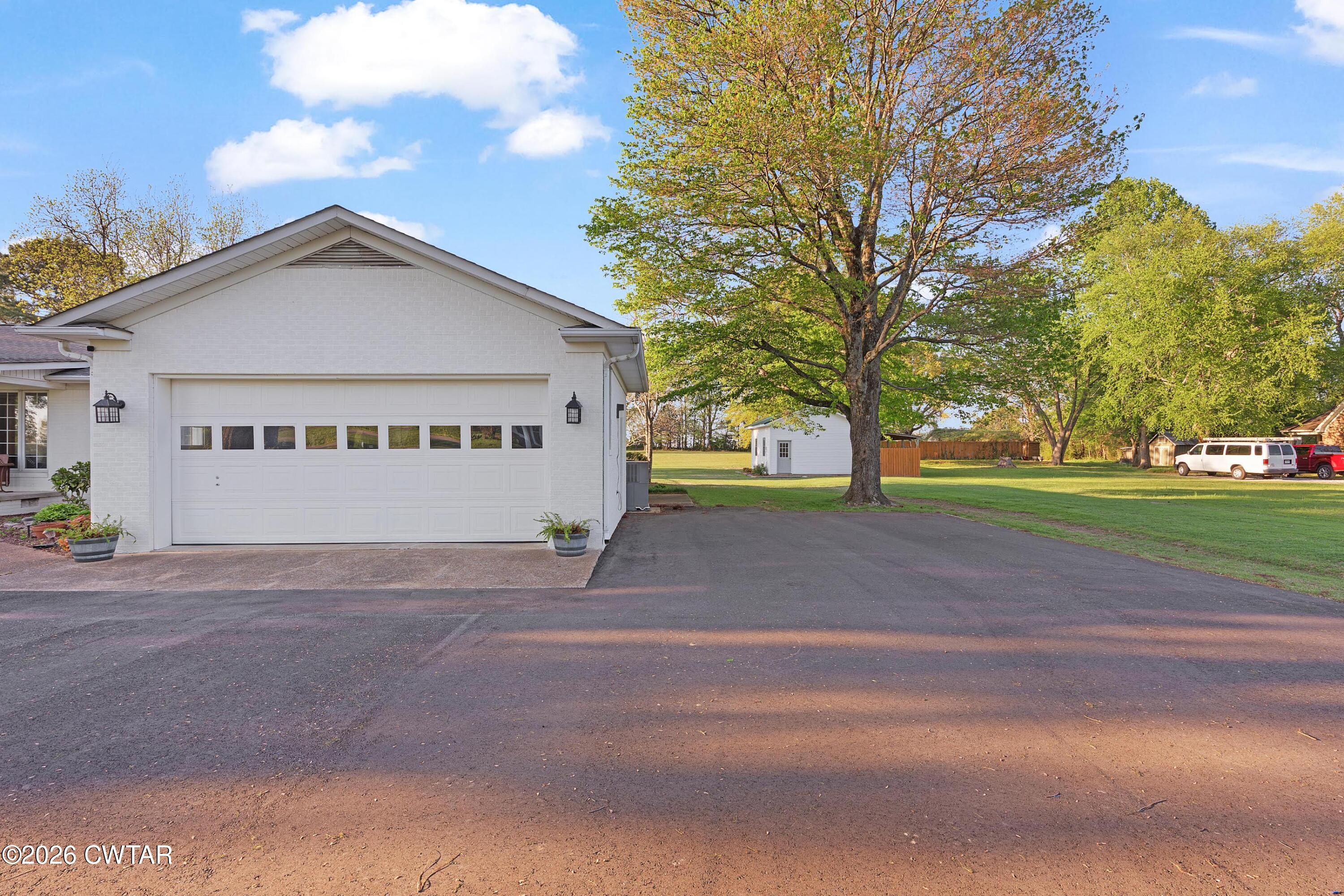 154 Esquire Peek Road Humboldt, TN 38343 - Photo 4 of 31 1-26