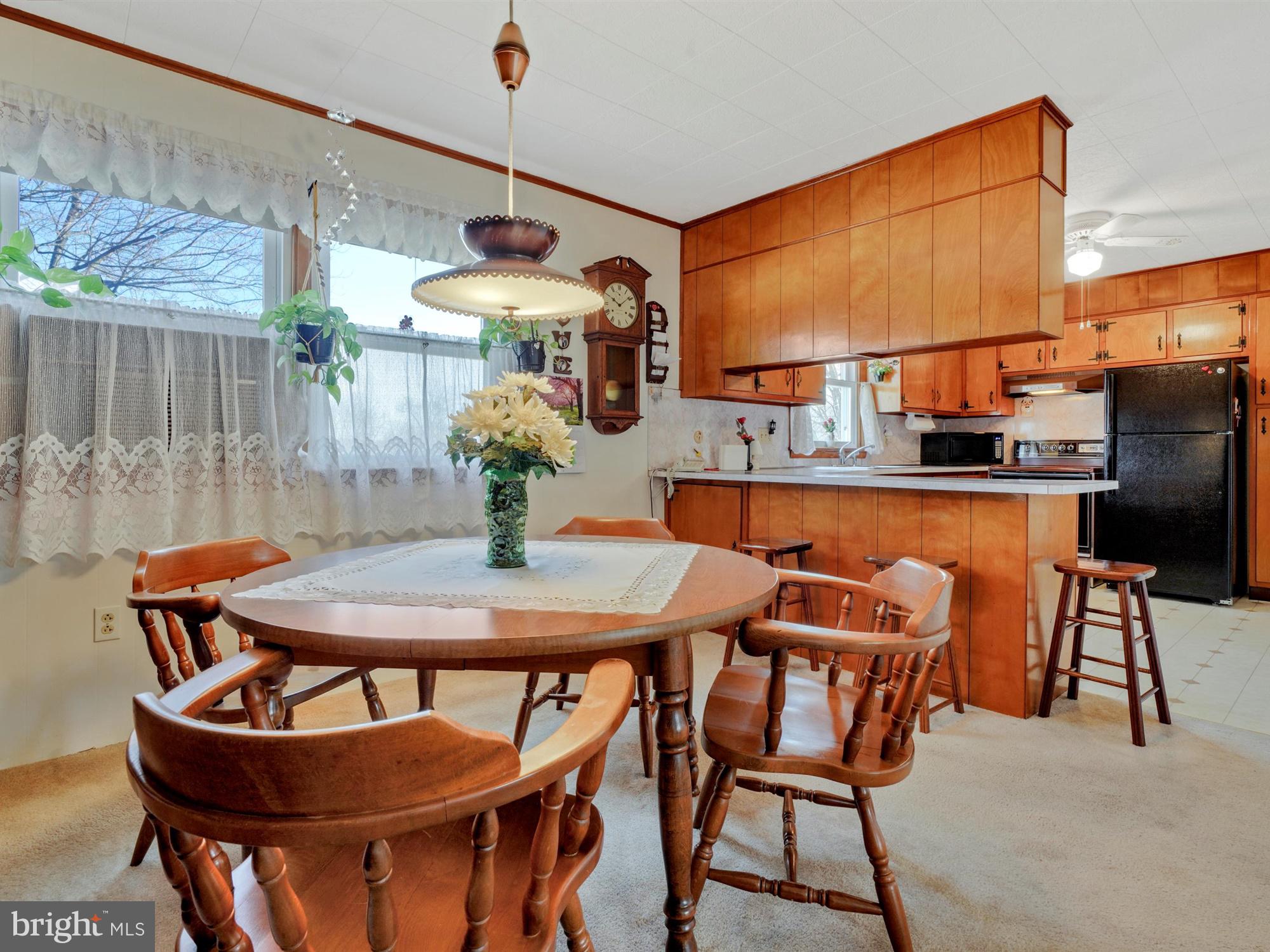 455 Mock Road Pottstown, PA 19464 - Photo 8 of 27 Gallery Image 8