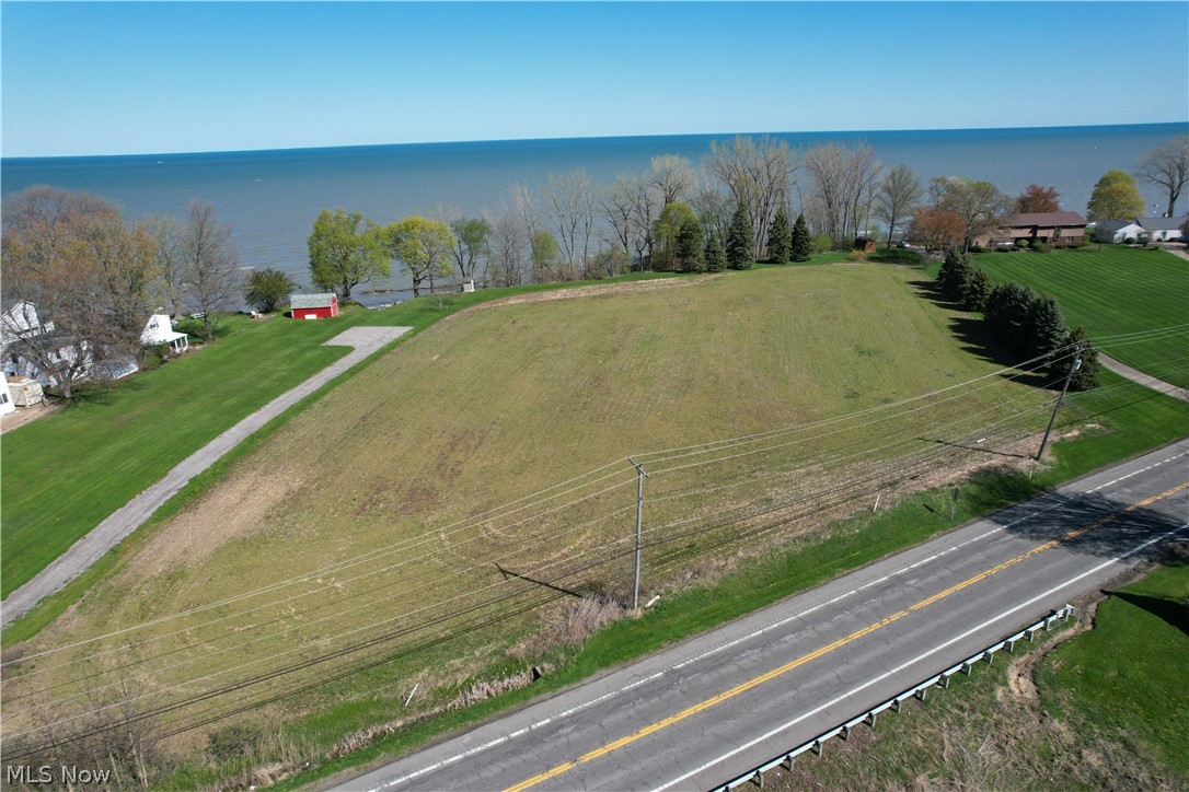 2 West Lake Road Vermilion, OH 44089 - Photo 34 of 38