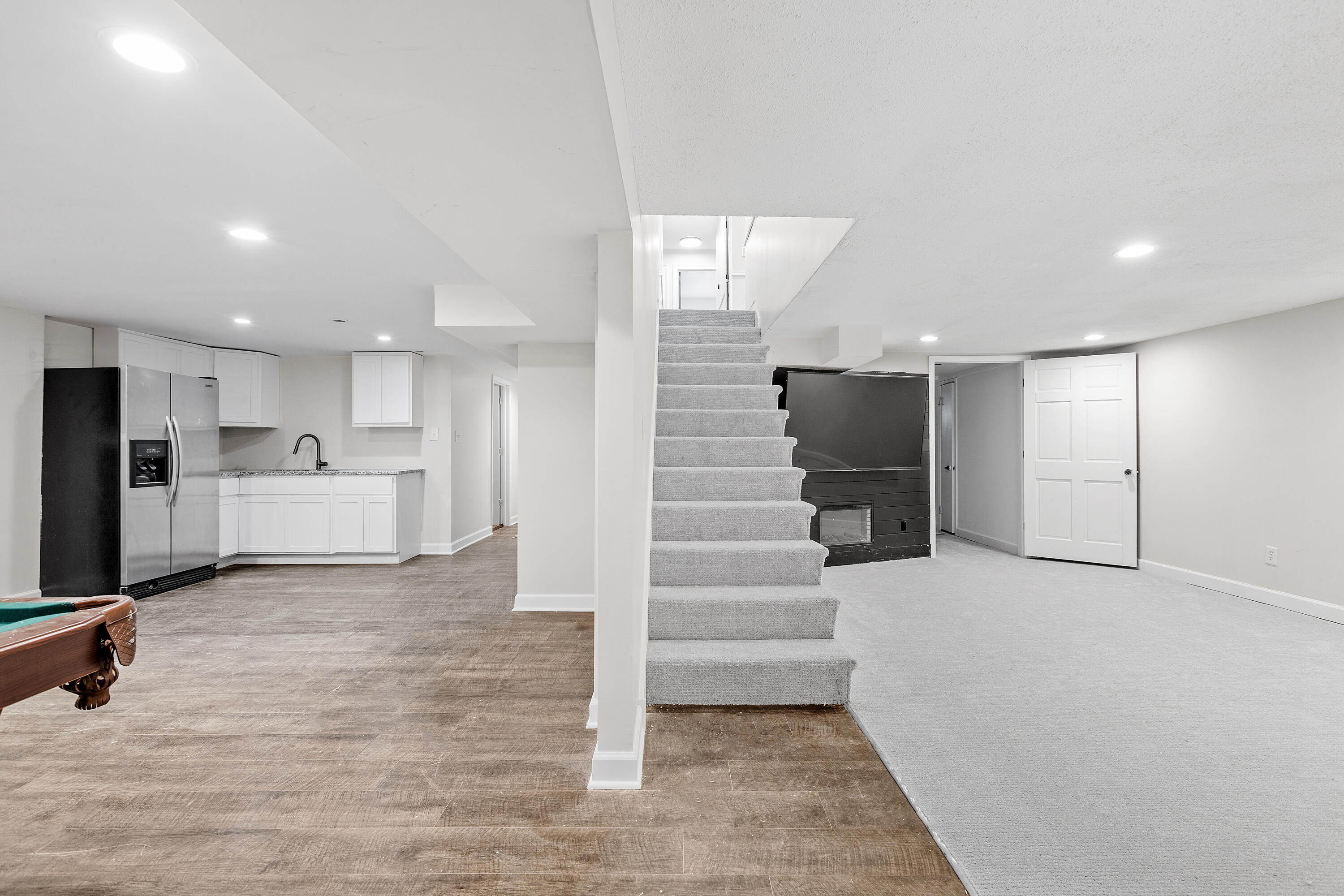 4152 Oakmont Court Crown Point, IN 46307 - Photo 23 of 34 a view of an entryway with wooden floor