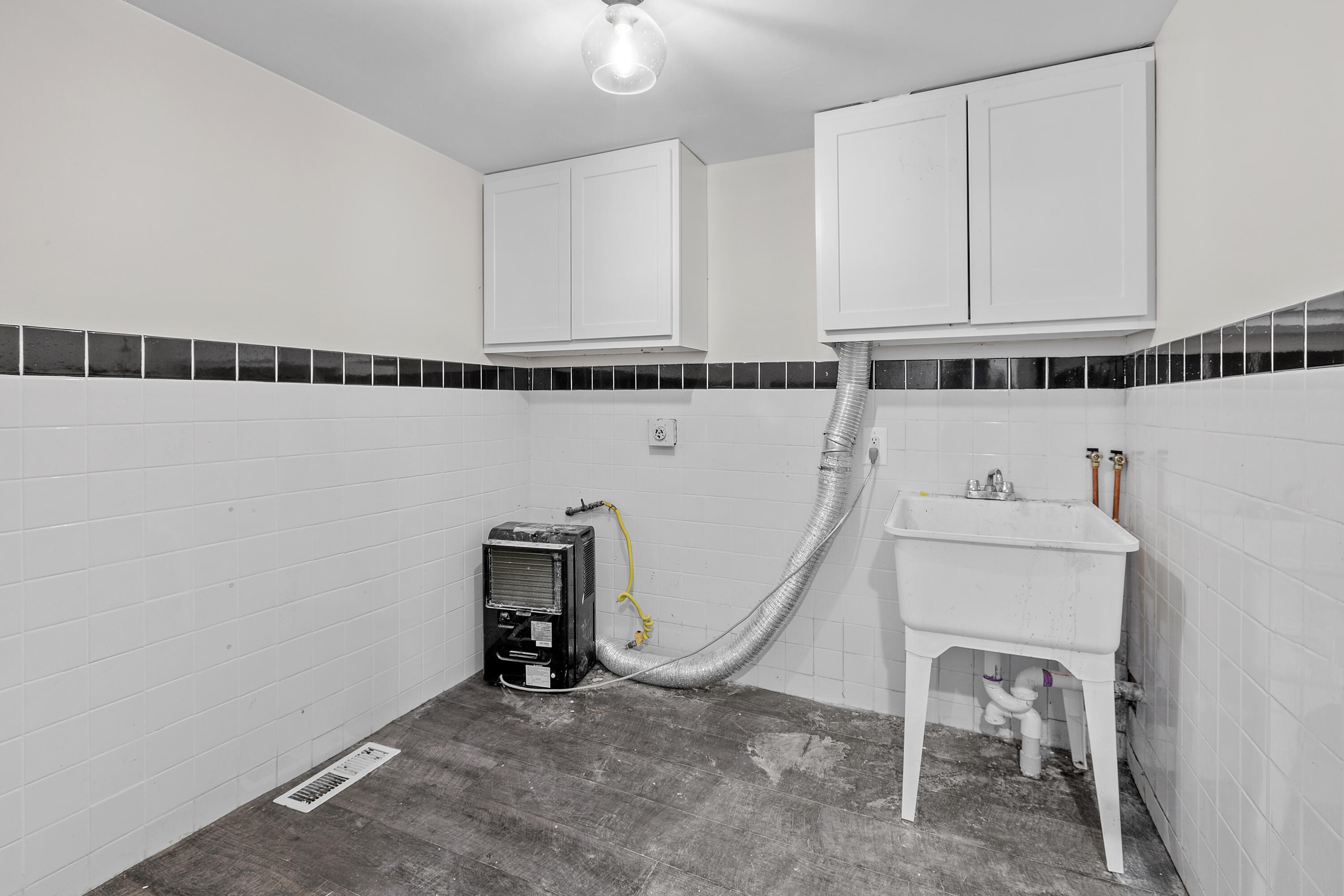 4152 Oakmont Court Crown Point, IN 46307 - Photo 28 of 34 a view of a workspace with furniture