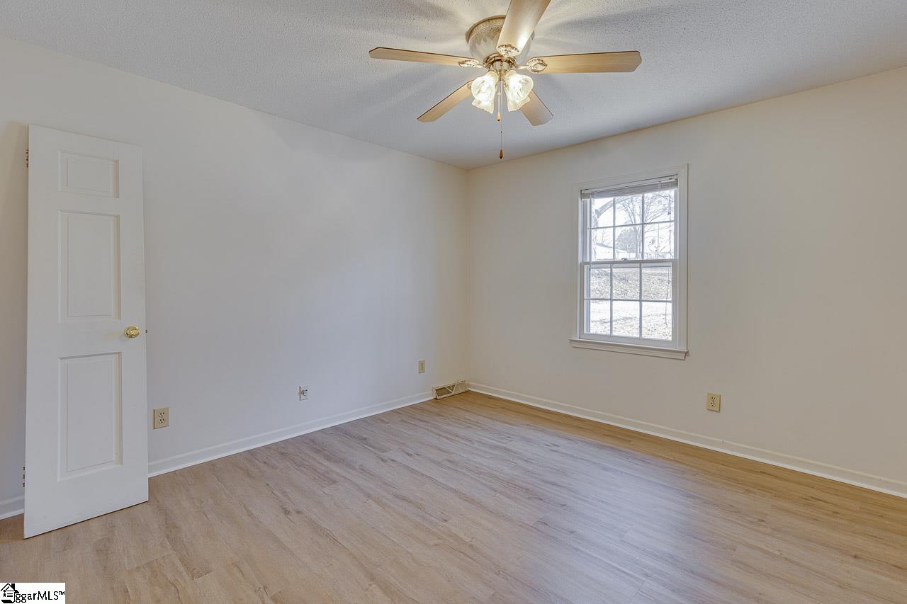 412 John Street, Unit B Greer, SC 29651 - Photo 12 of 16