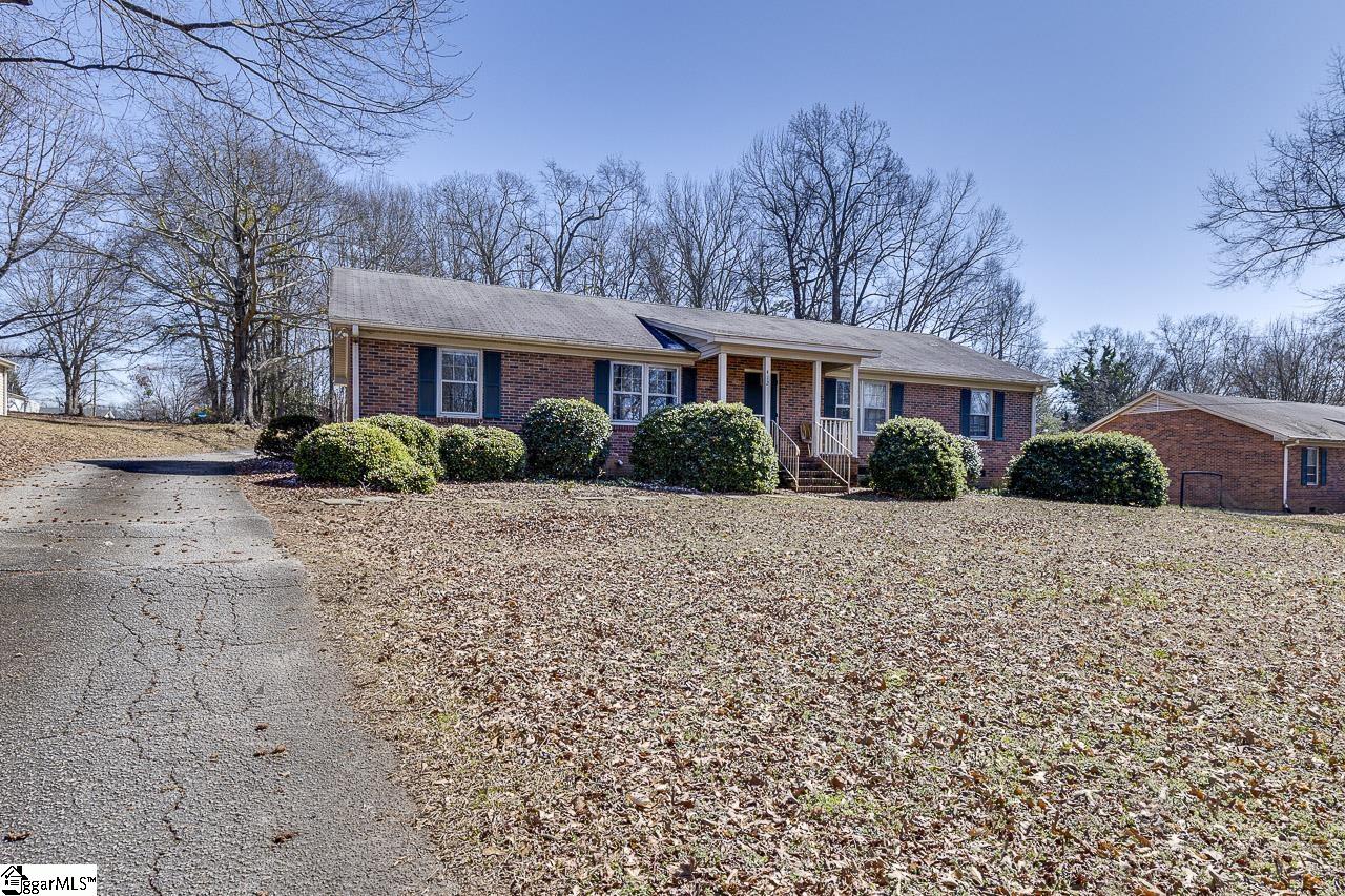 412 John Street, Unit B Greer, SC 29651 - Photo 2 of 16