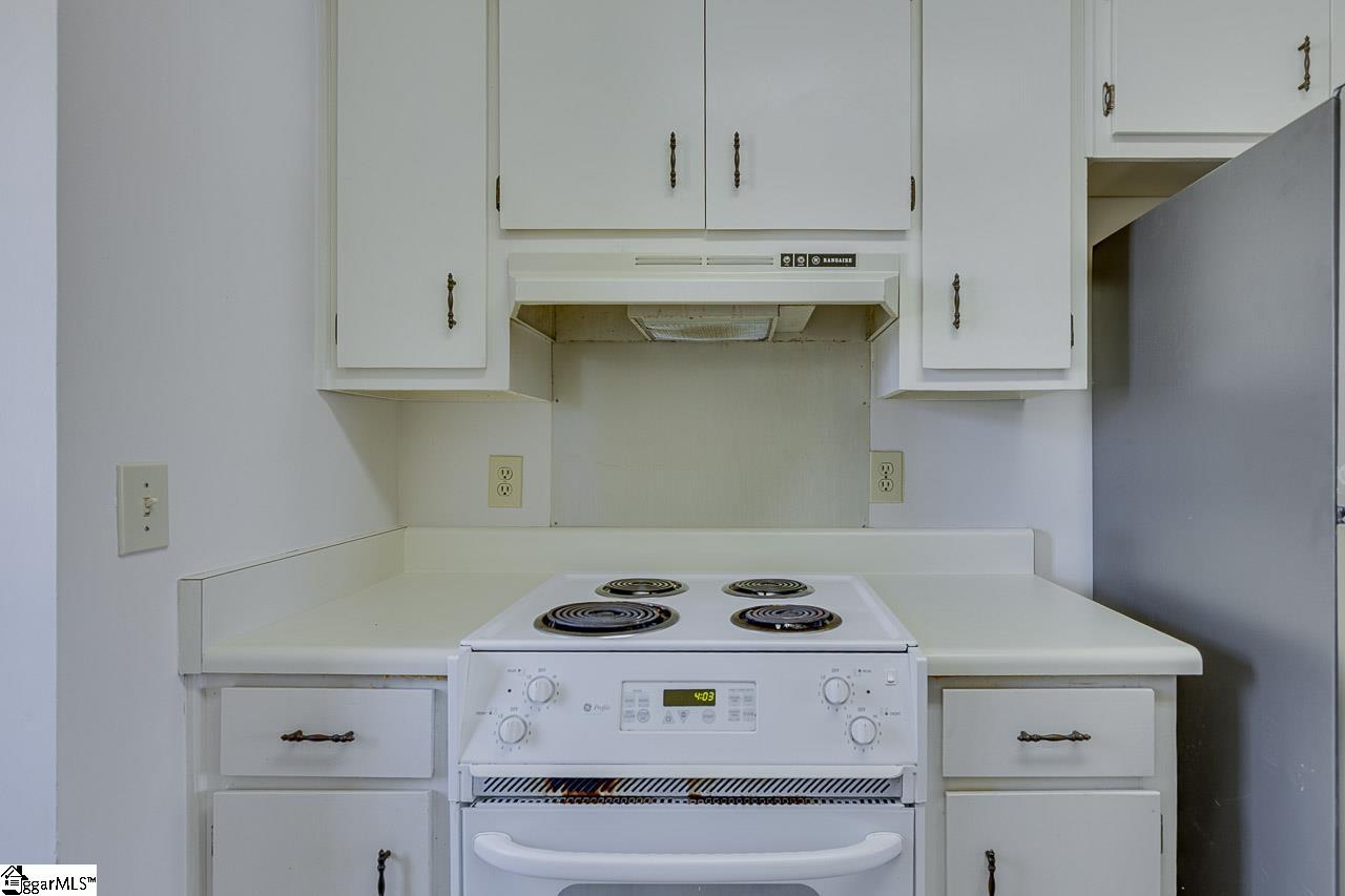 412 John Street, Unit B Greer, SC 29651 - Photo 6 of 16